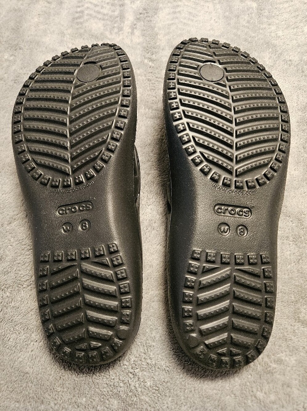 CROCS Women's Black Foam Flip Flop Sandals - Picture 4 of 6